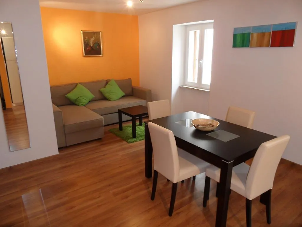 Apartment Casa Nova Rovigno 0*,